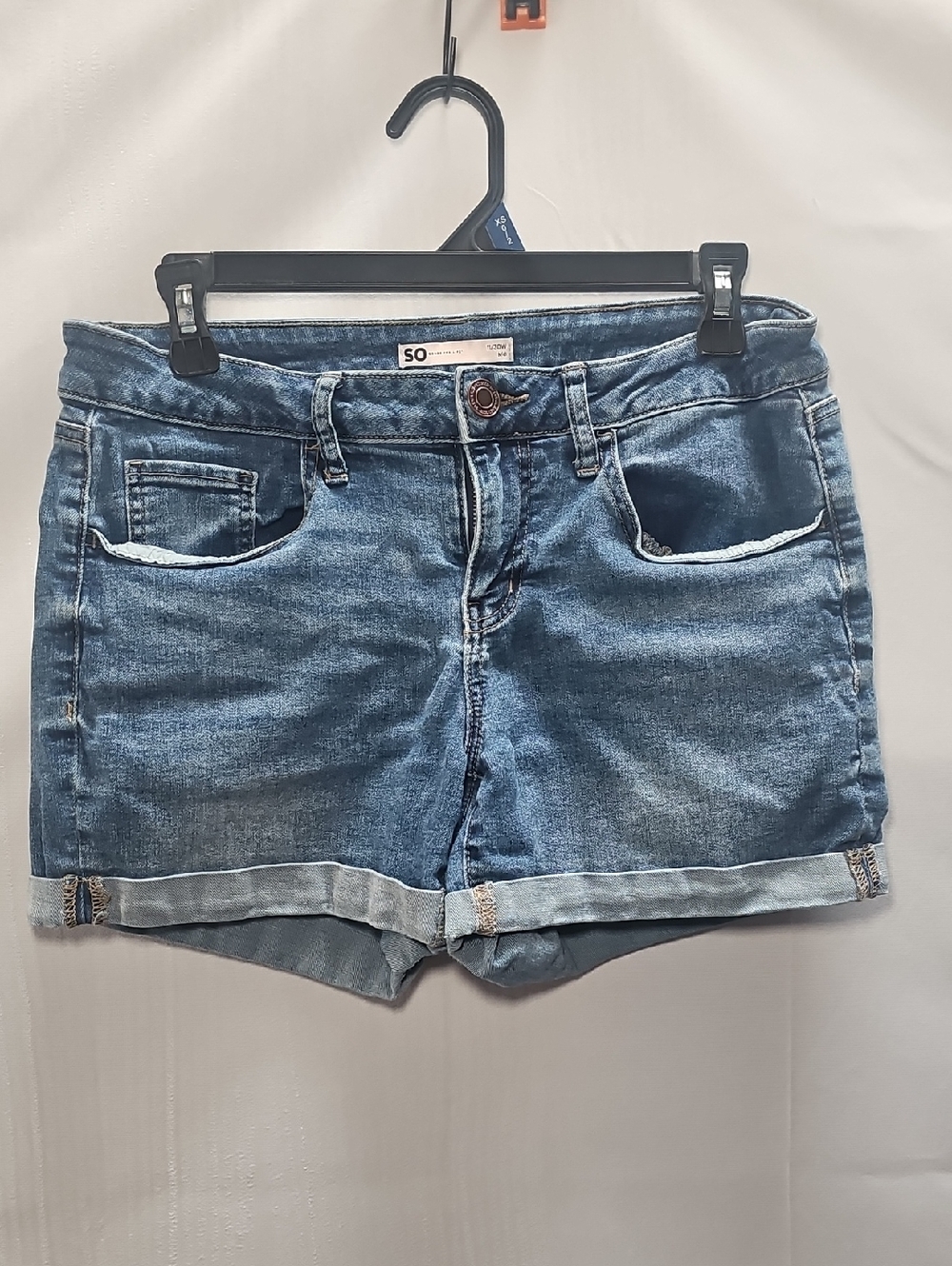 So Brand Size 11 Midi Shorts